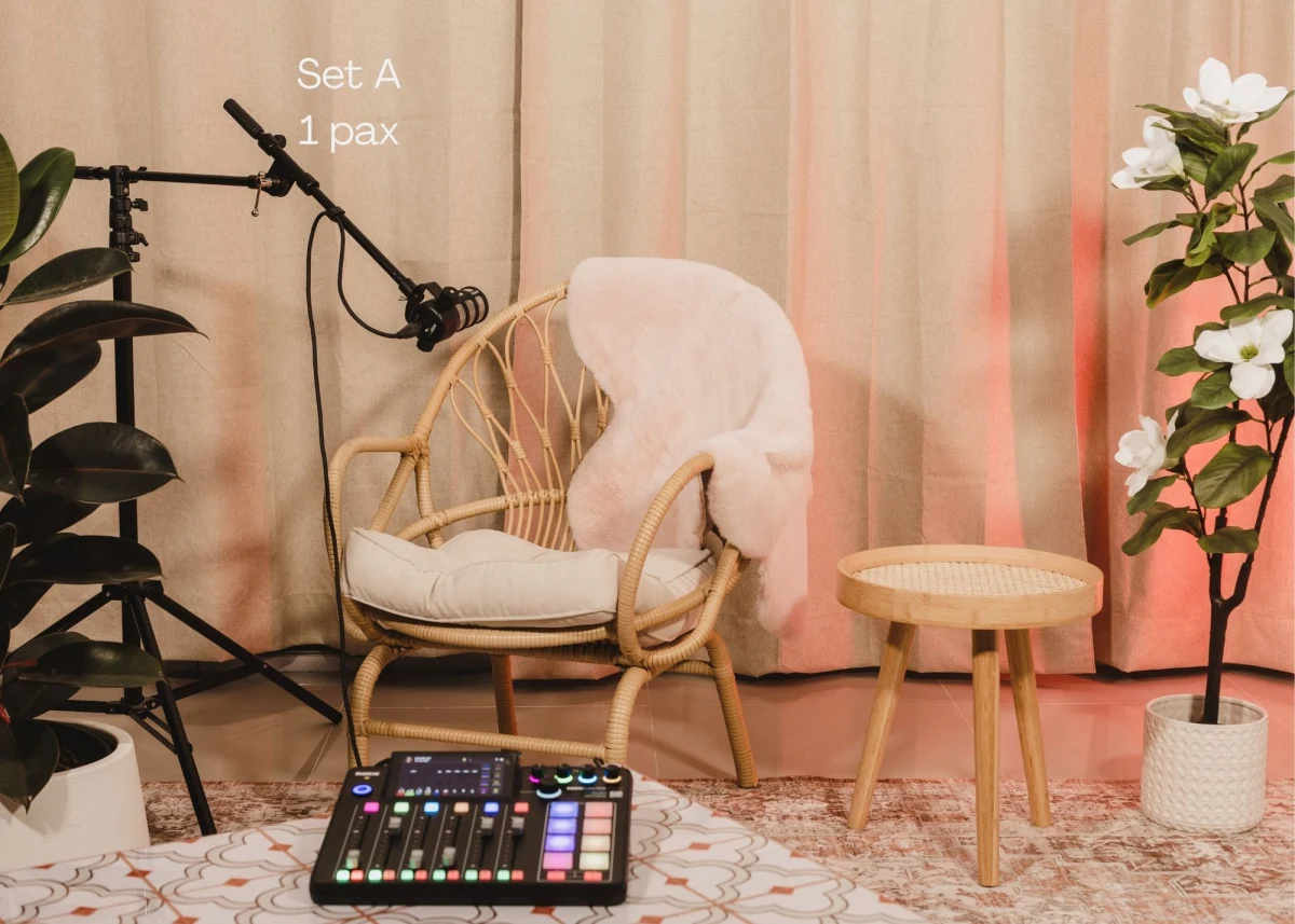 Elegant personal portrait displaying approachability and high end aesthetics